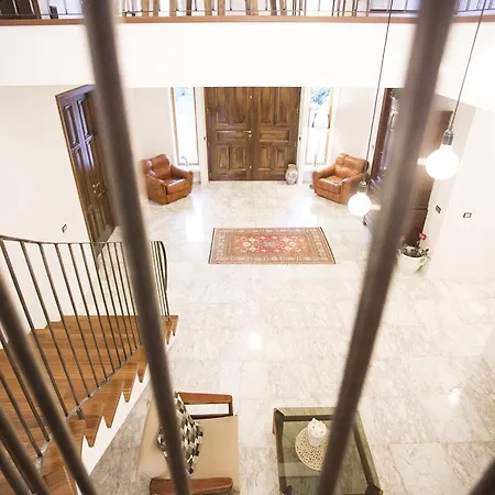 Oda ve Kahvaltı Alba