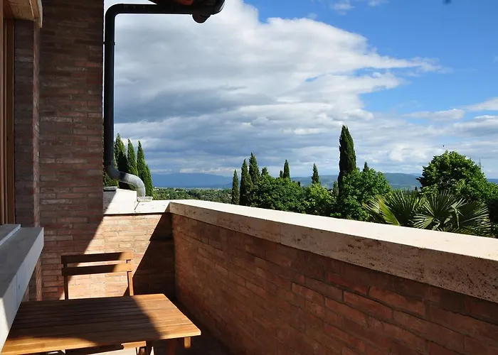 Couette-café Alba 3*